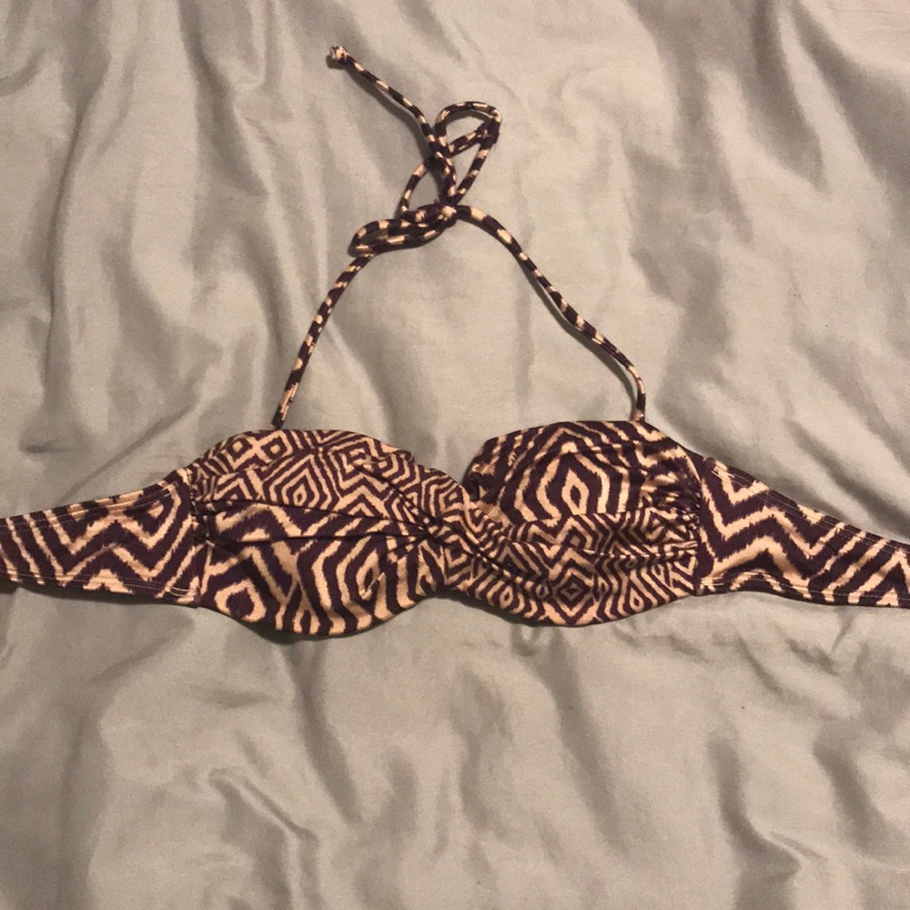 Victoria’s Secret Strapless Bikini Top